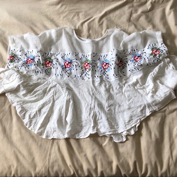 Batwing Airy Boutique Top - Picture 2 of 3